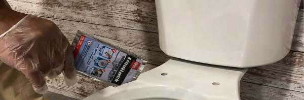 How to Easily Remove Water from a Toilet